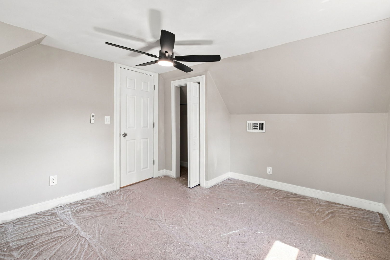 14441 Knox Avenue Property Photo 18