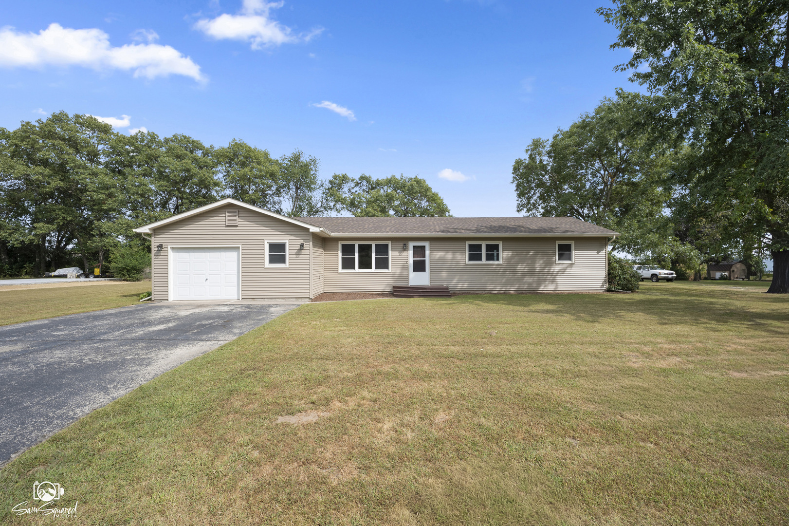 1871 S Oaklawn Drive Property Photo 3