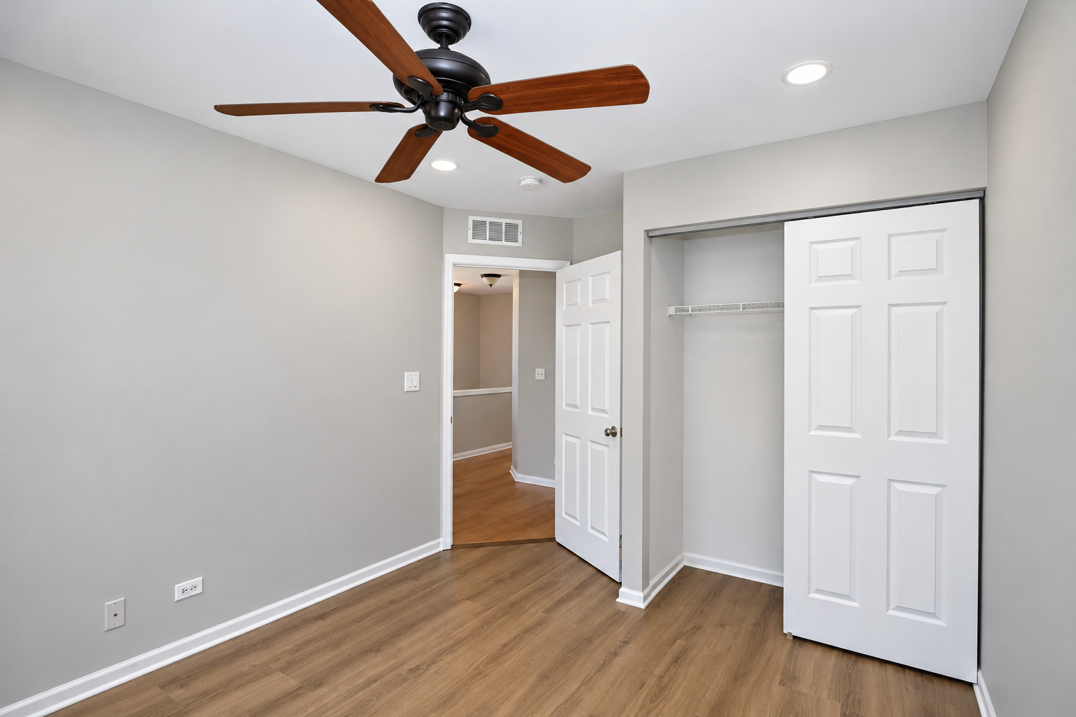 631 Conservatory Lane 544 Property Photo 14