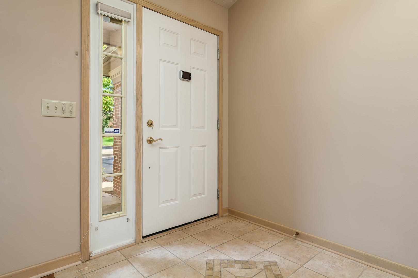 2932 Troon Court Property Photo 4
