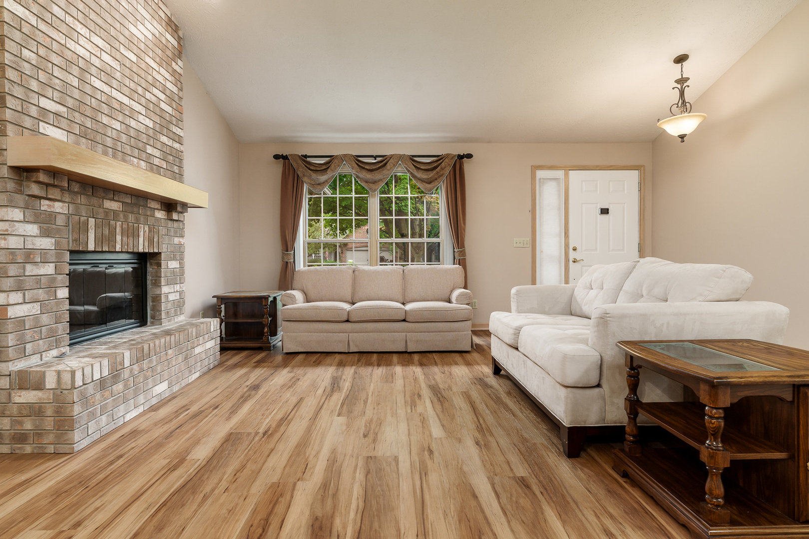 2932 Troon Court Property Photo 7