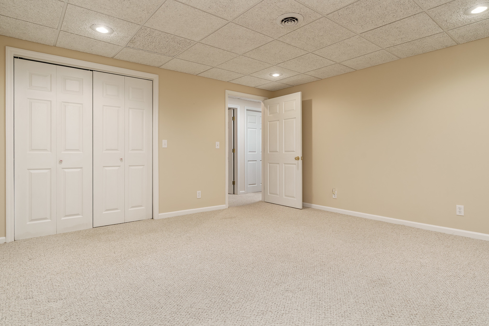 2932 Troon Court Property Photo 36