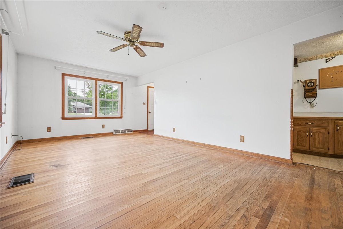 307 S 7th Street Property Photo 10