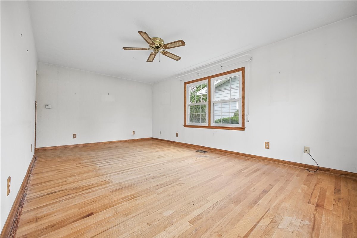 307 S 7th Street Property Photo 11