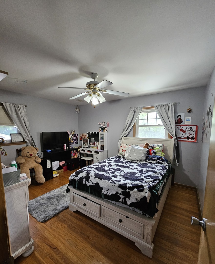 12543 S Menard Avenue Property Photo 7