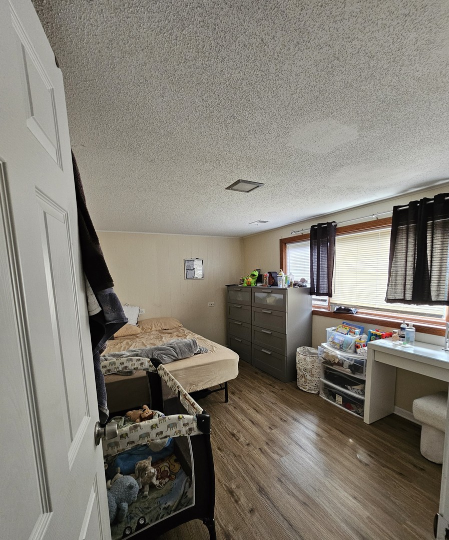 12543 S Menard Avenue Property Photo 17