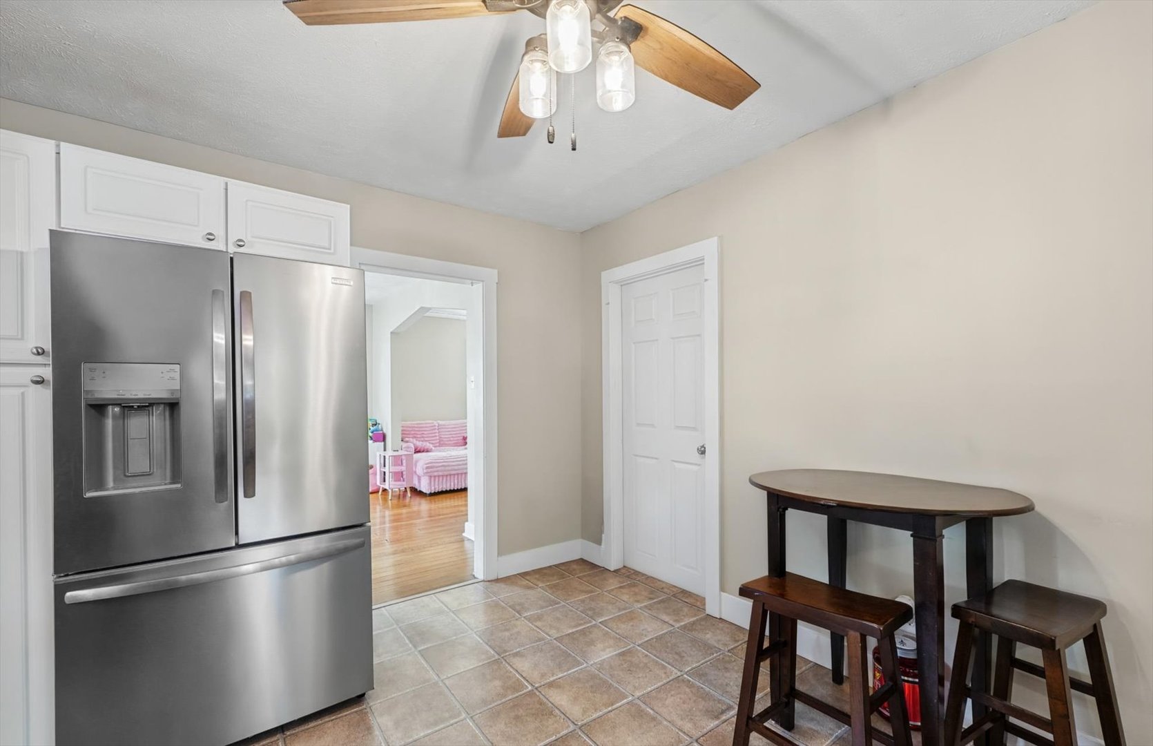 307 W Green Street Property Photo 15