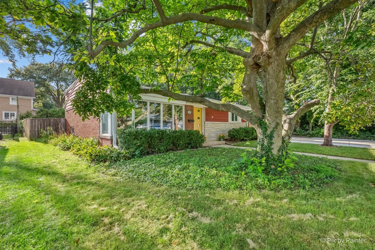 714 Western Avenue Property Photo 29