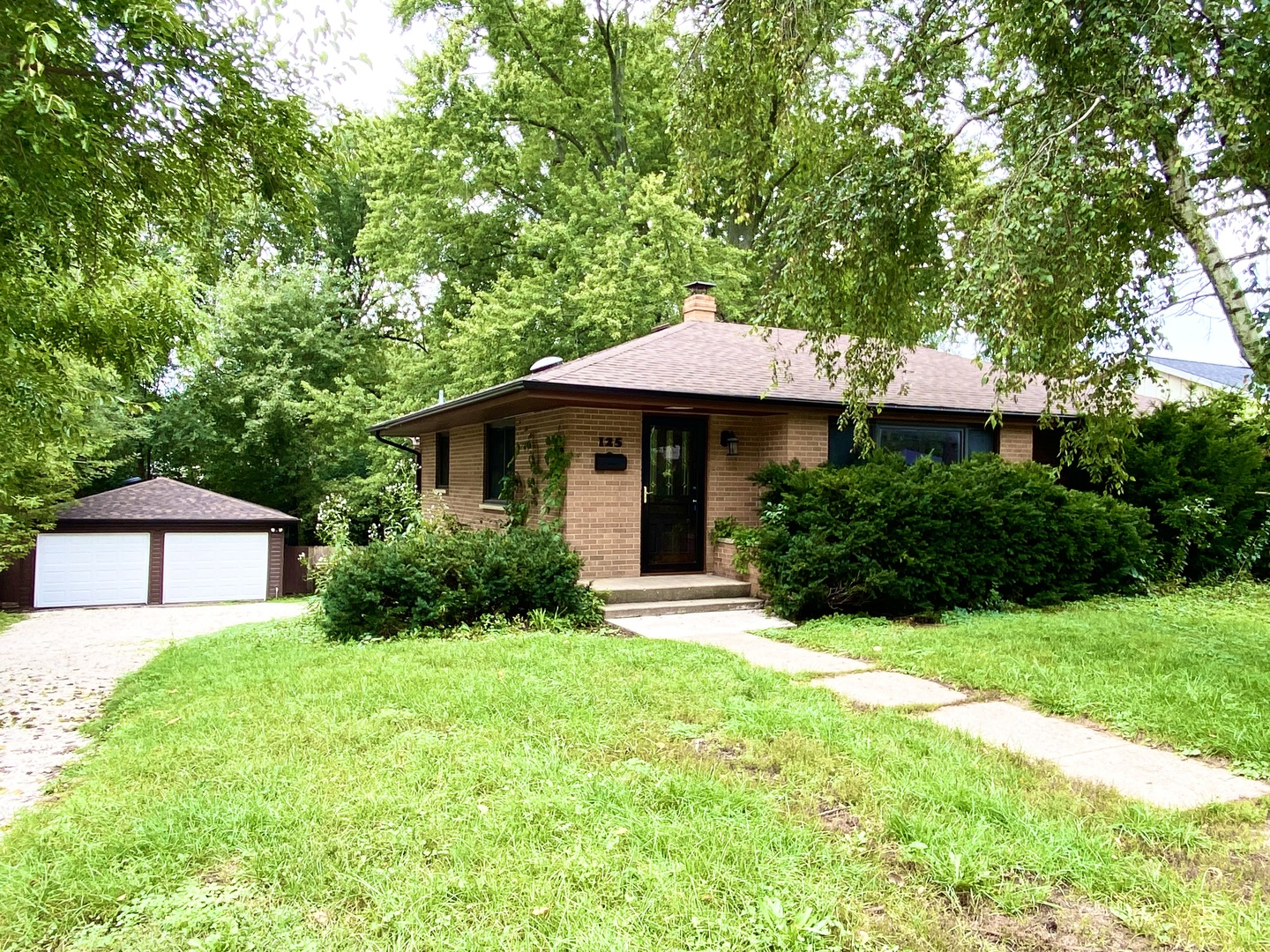 125 E Kimball Avenue Property Photo 1