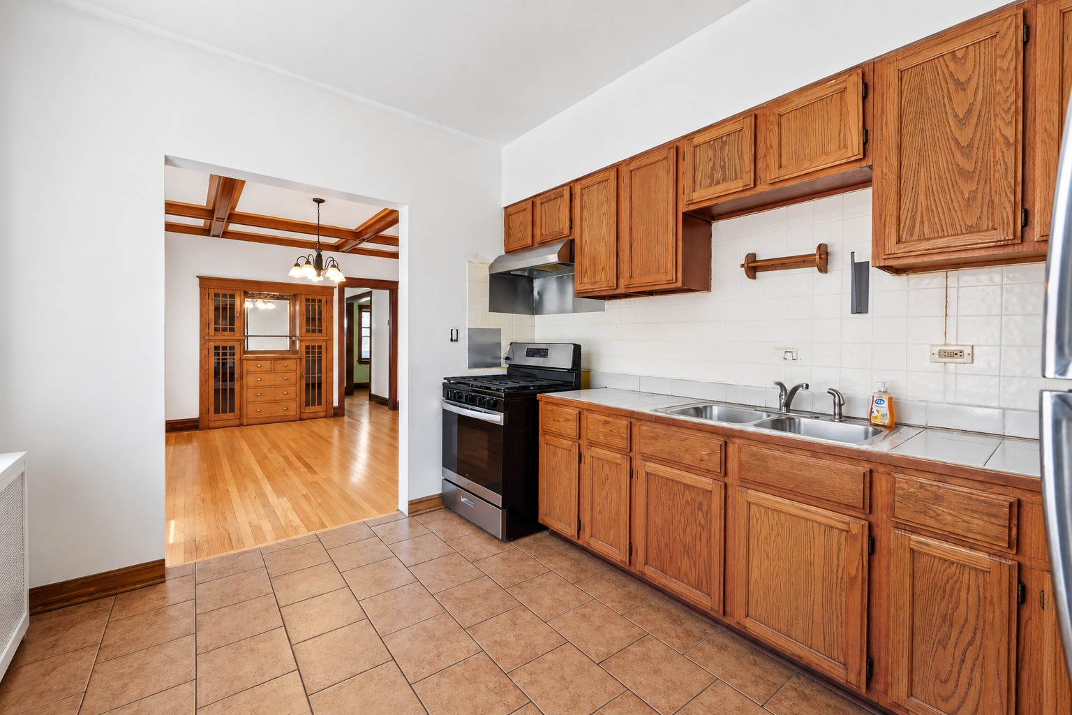 1517 S 57th Avenue Property Photo 8