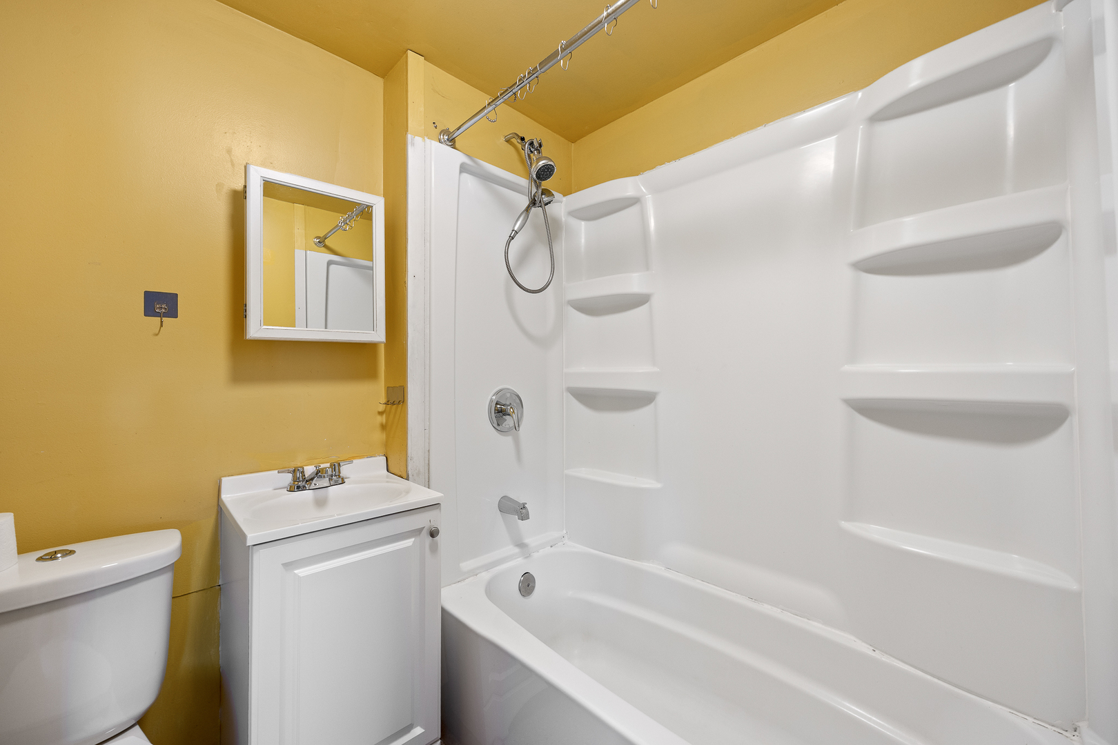 1517 S 57th Avenue Property Photo 10