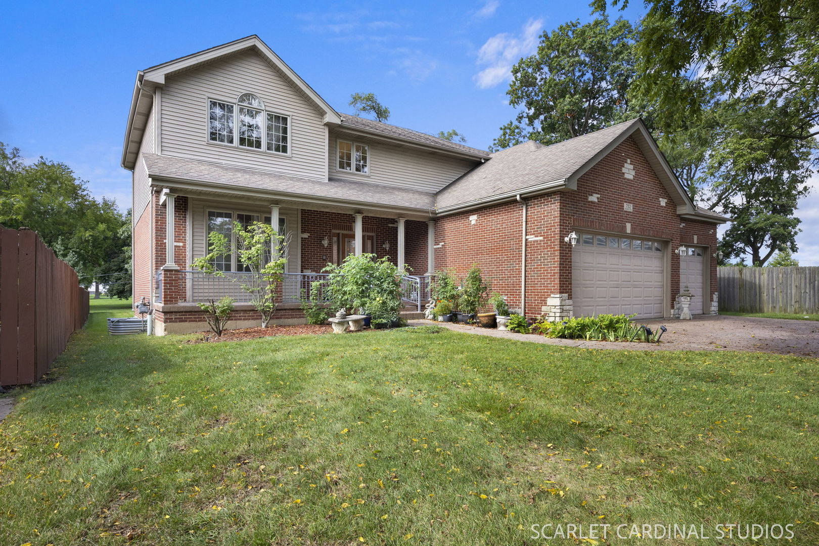 752 N Ridge Avenue Property Photo 1