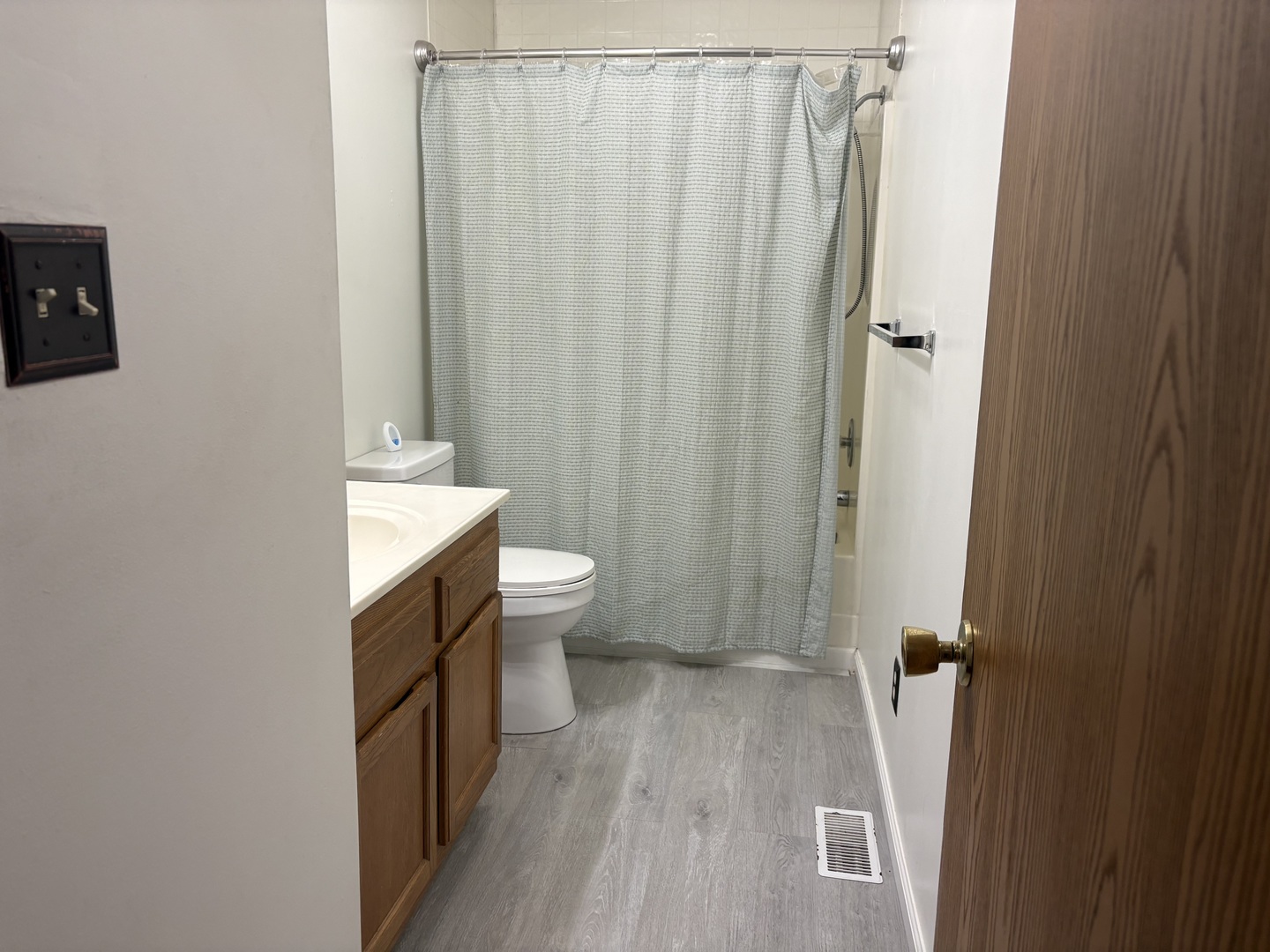 105 N Lawrence Street Property Photo 14