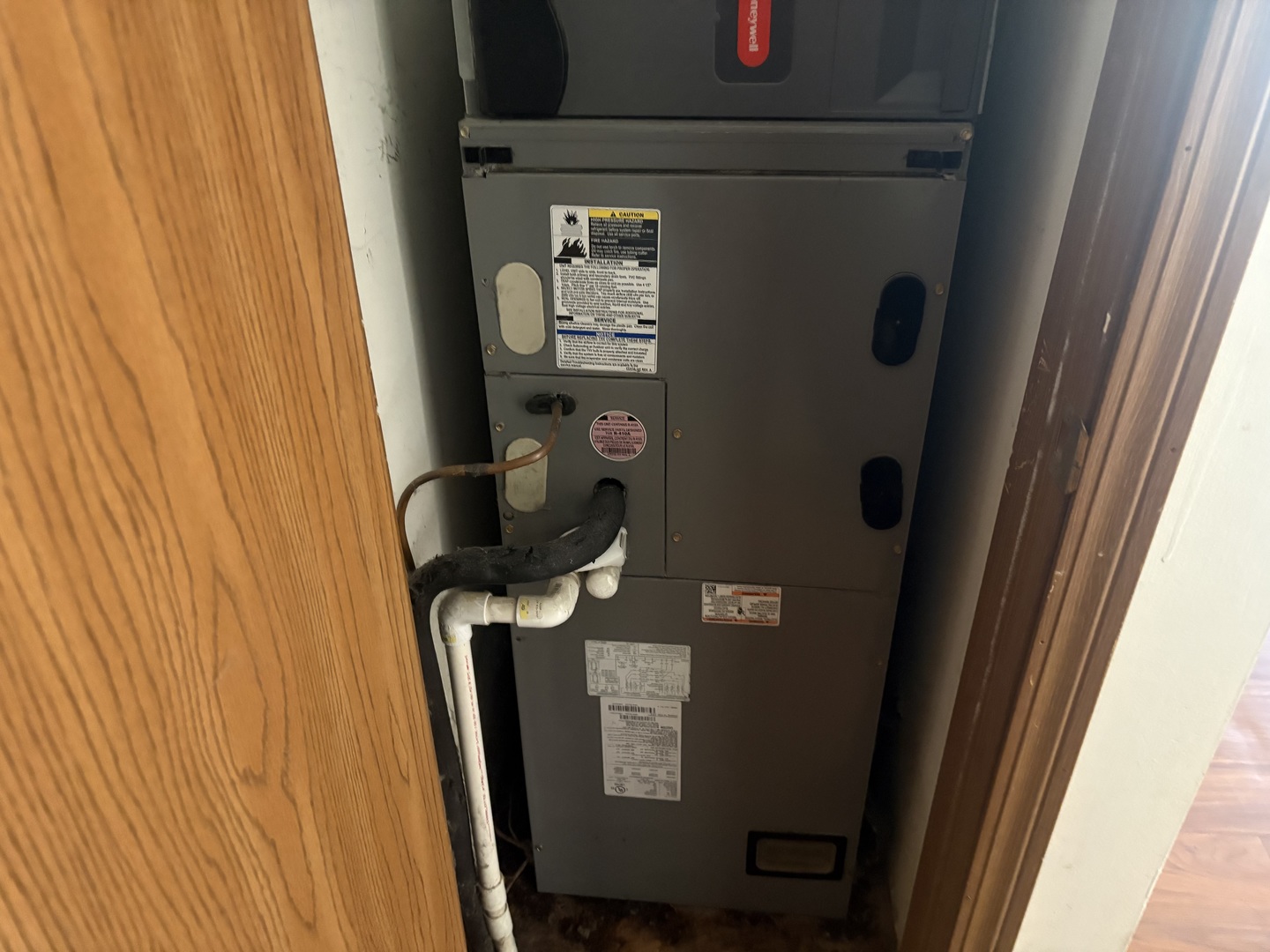 105 N Lawrence Street Property Photo 16
