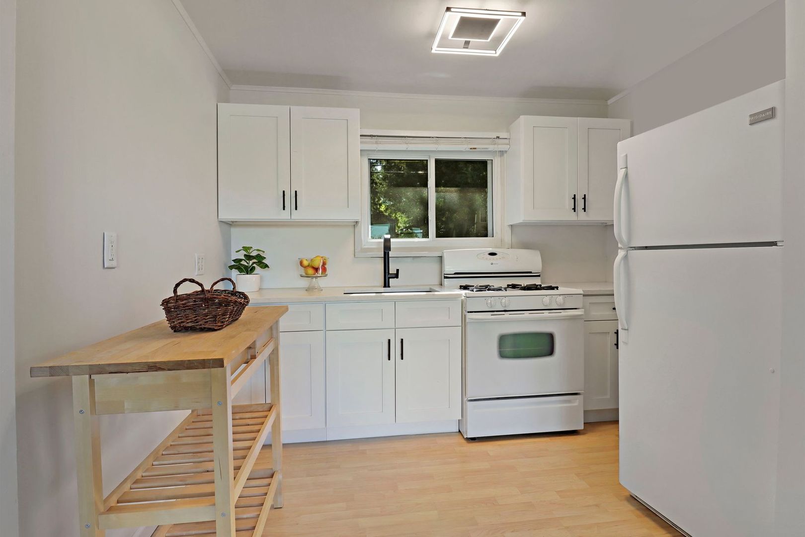 9812 271st Avenue Property Photo 11