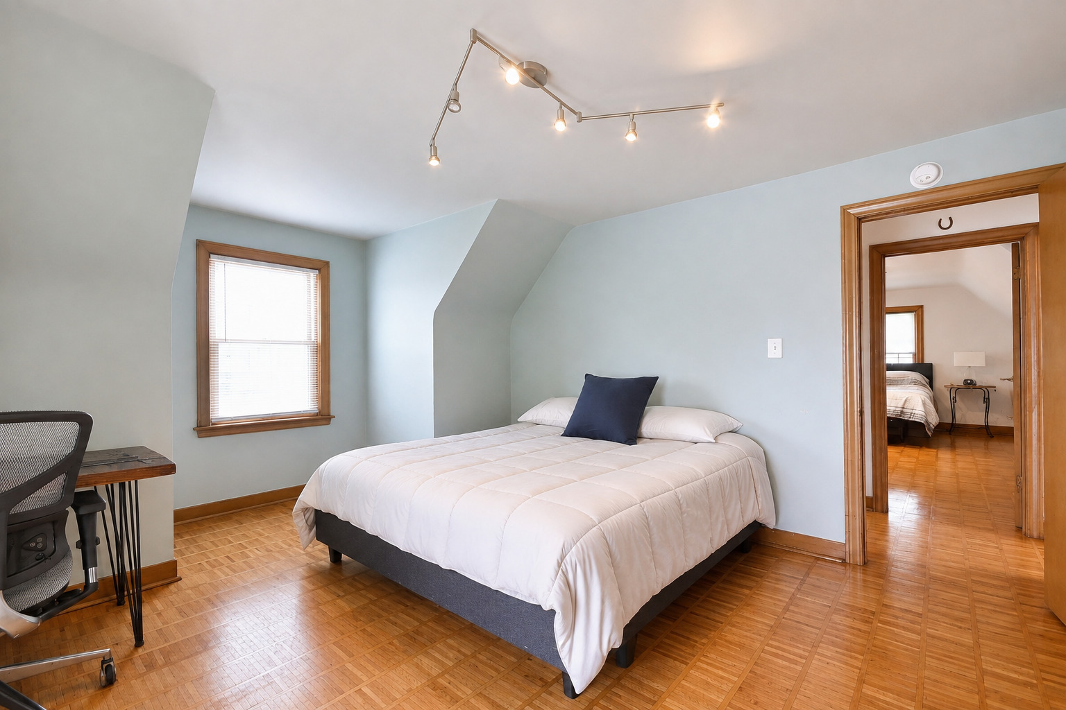 6227 N Naper Avenue Property Photo 15