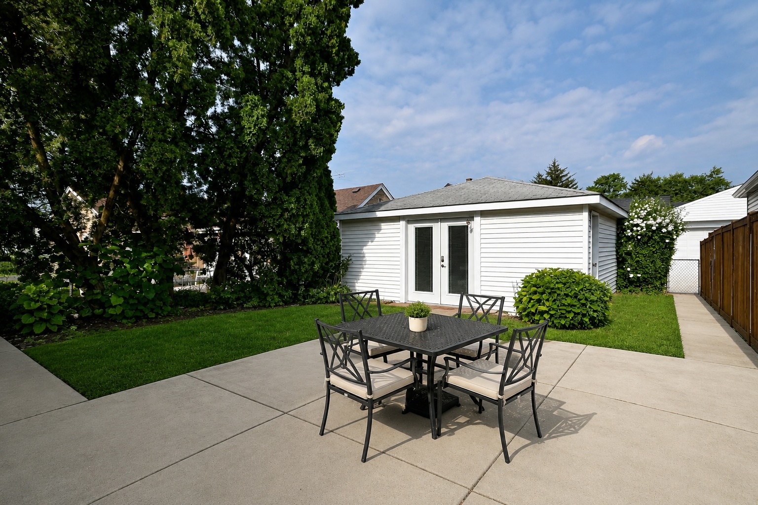 6227 N Naper Avenue Property Photo 29