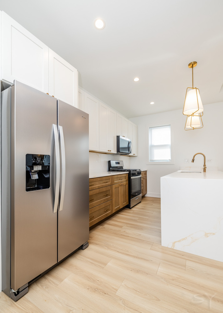 5167 S Michigan Avenue Property Photo 8