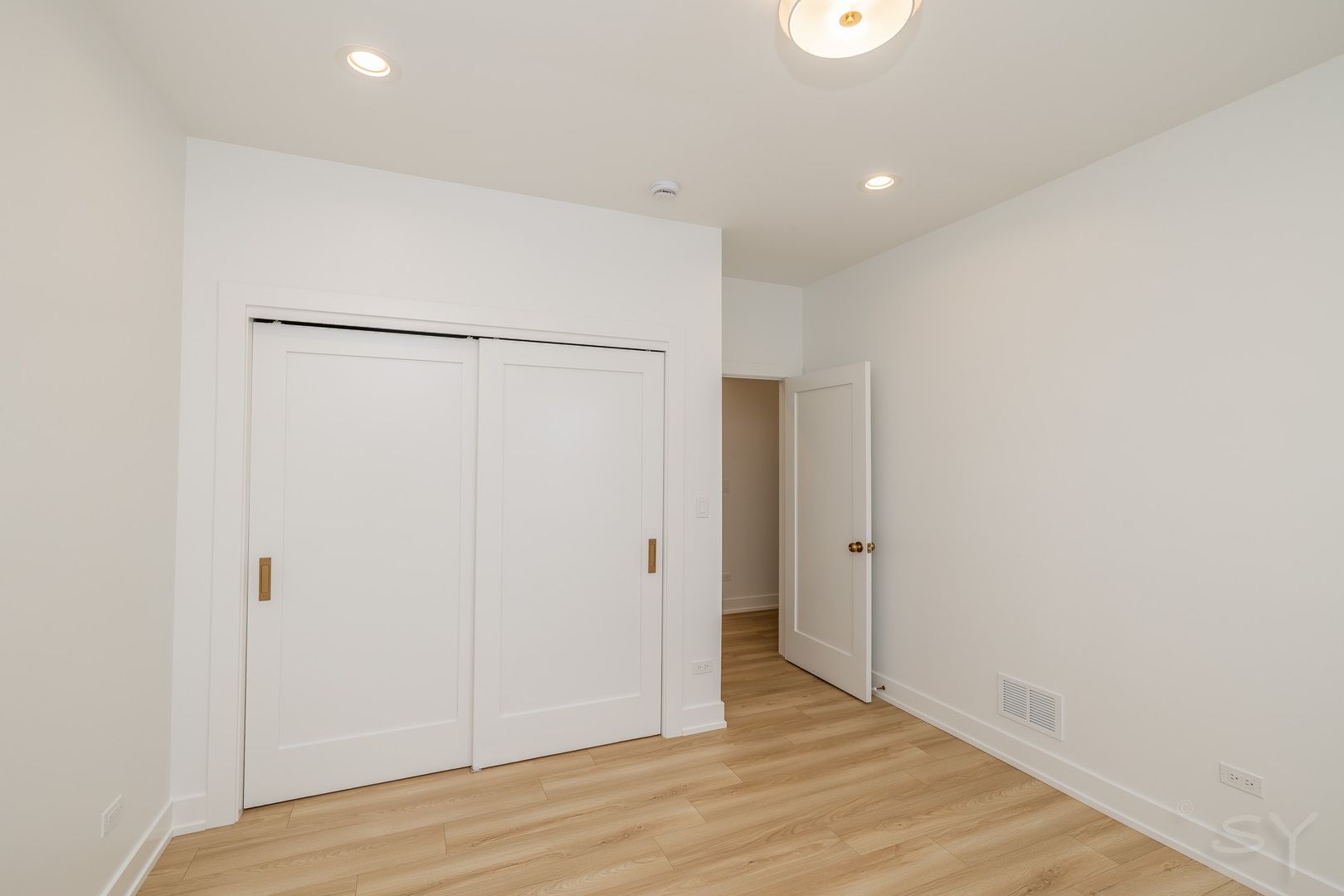 5167 S Michigan Avenue Property Photo 16