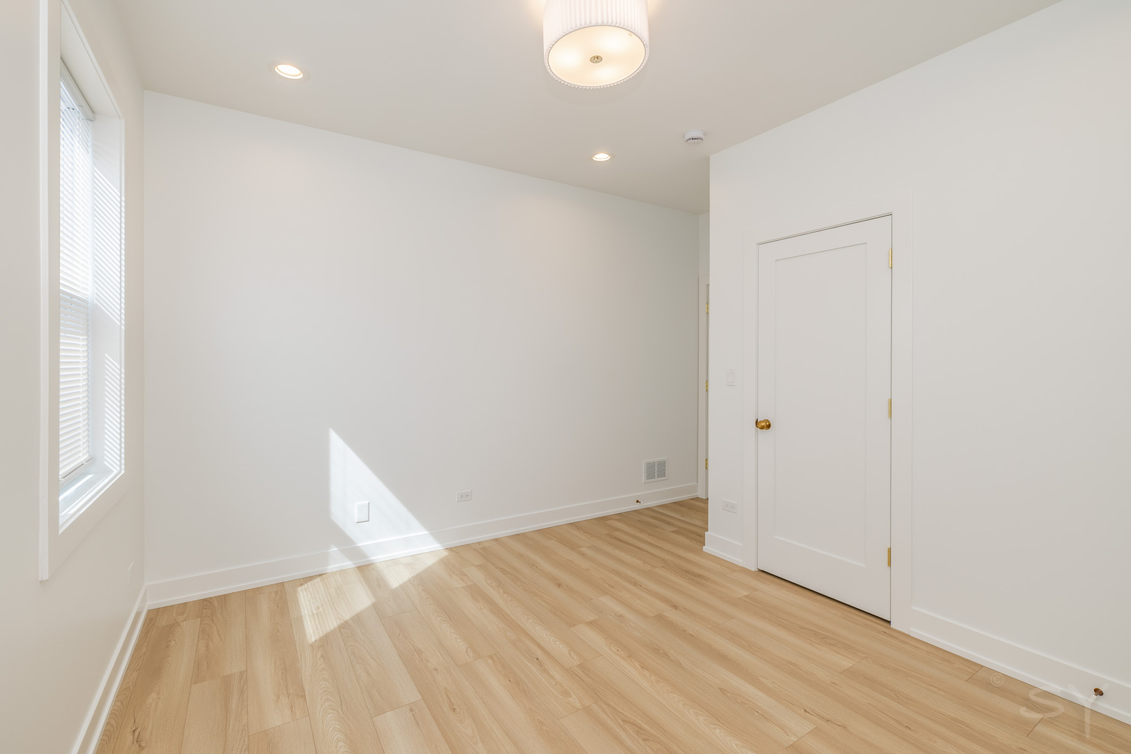 5167 S Michigan Avenue Property Photo 25