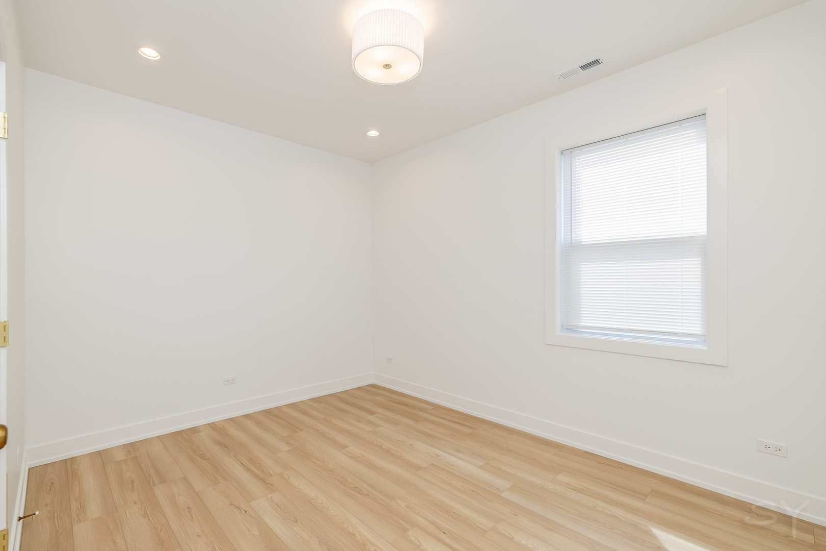 5167 S Michigan Avenue Property Photo 26
