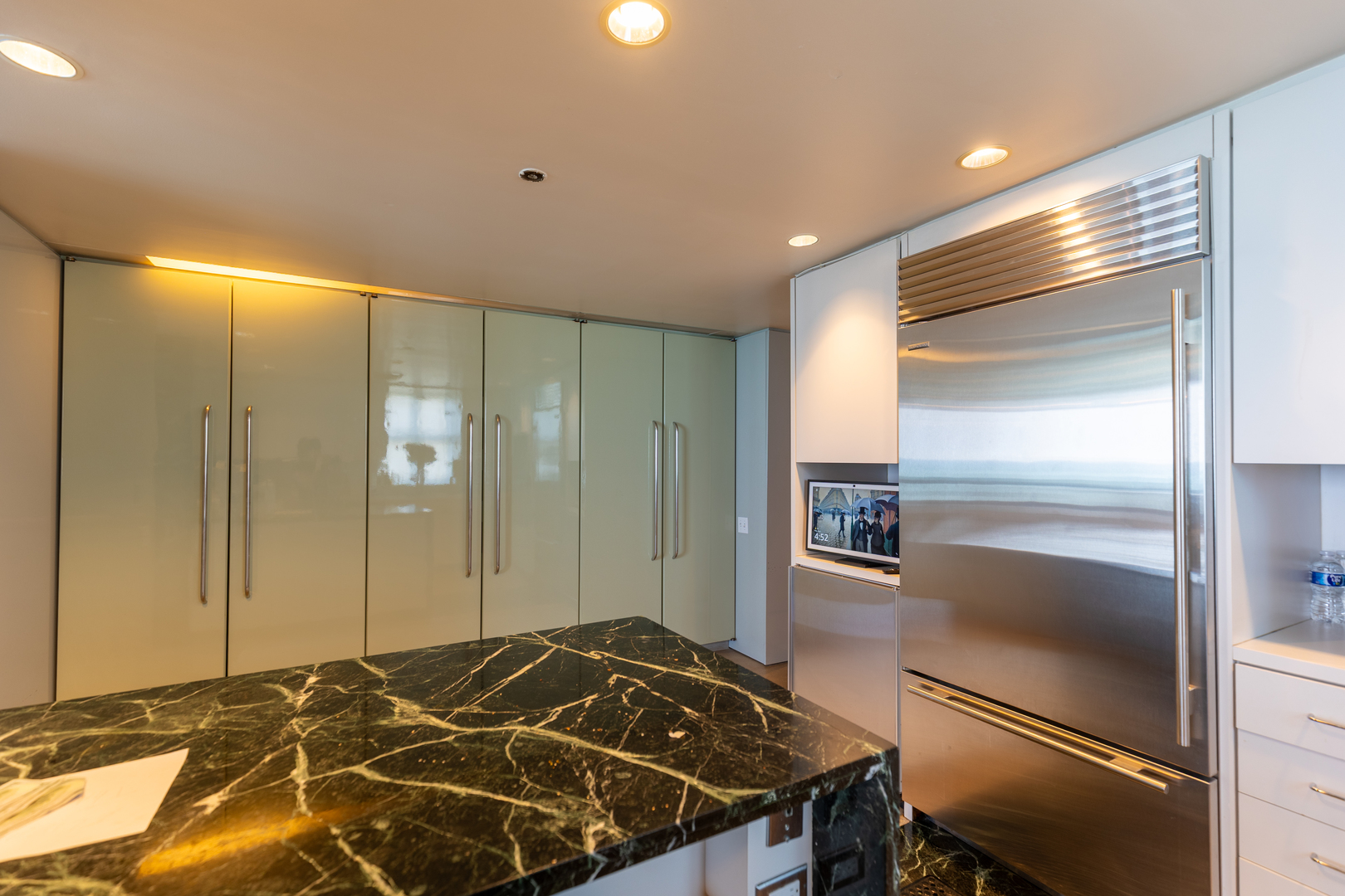 1418 N Lake Shore Drive 28 Property Photo 20
