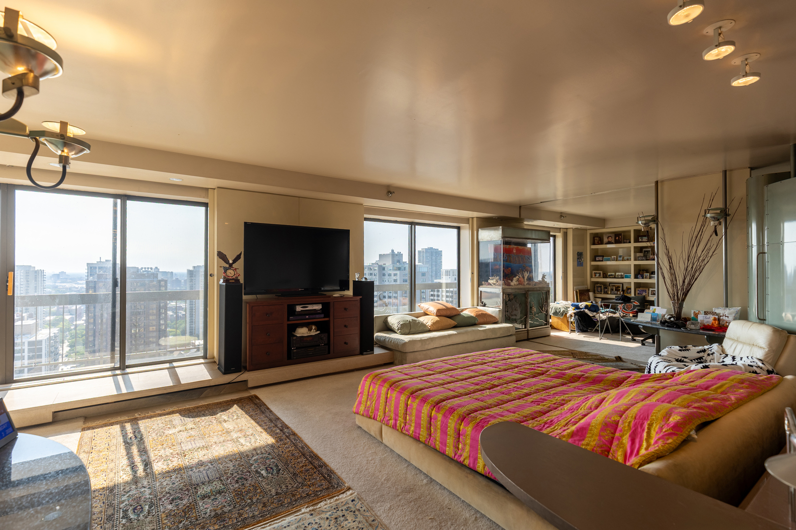 1418 N Lake Shore Drive 28 Property Photo 23