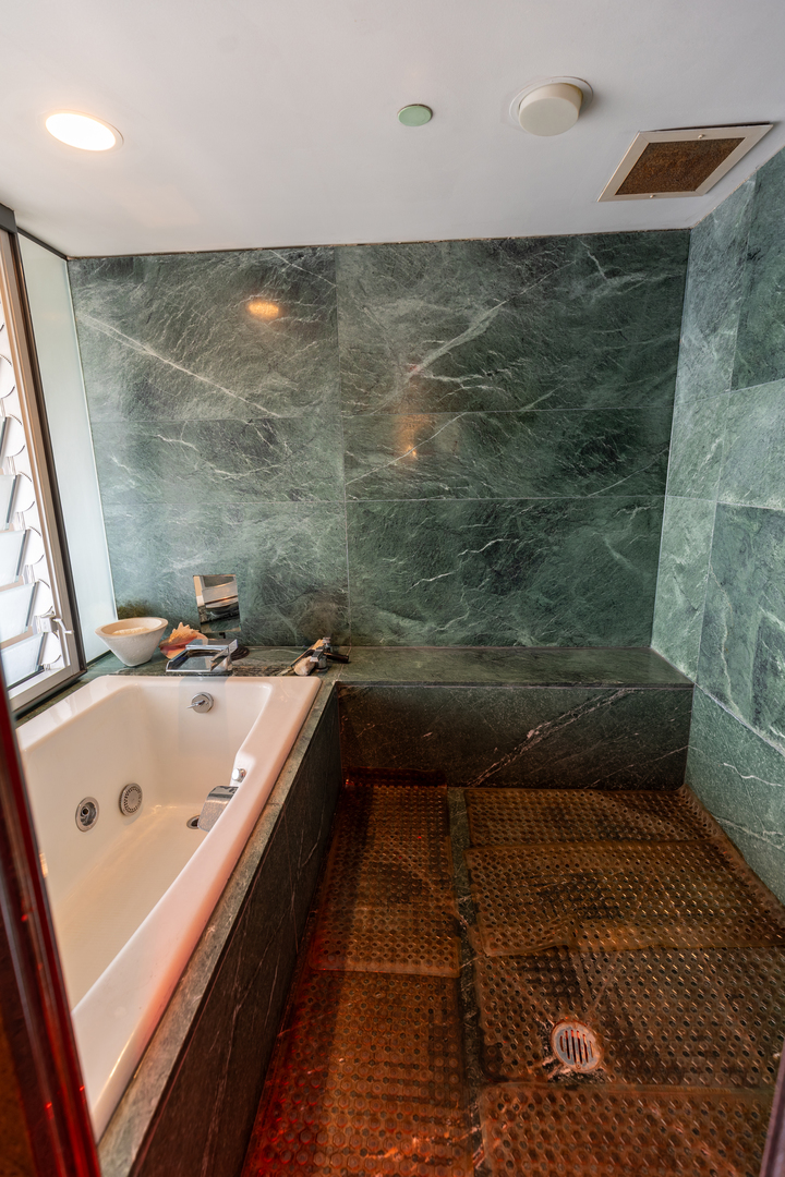 1418 N Lake Shore Drive 28 Property Photo 32