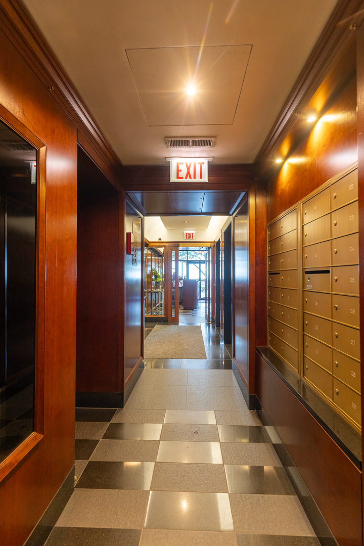 1418 N Lake Shore Drive 28 Property Photo 42