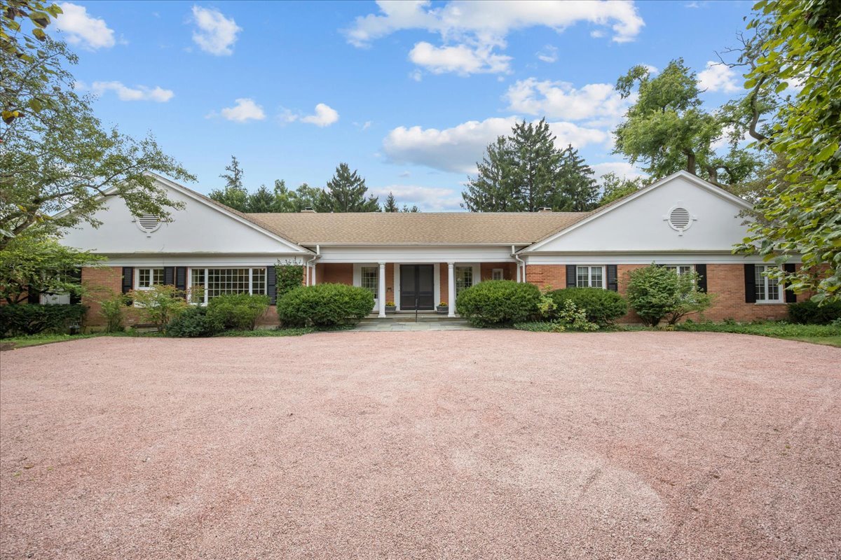 64 Locust Road Property Photo 3