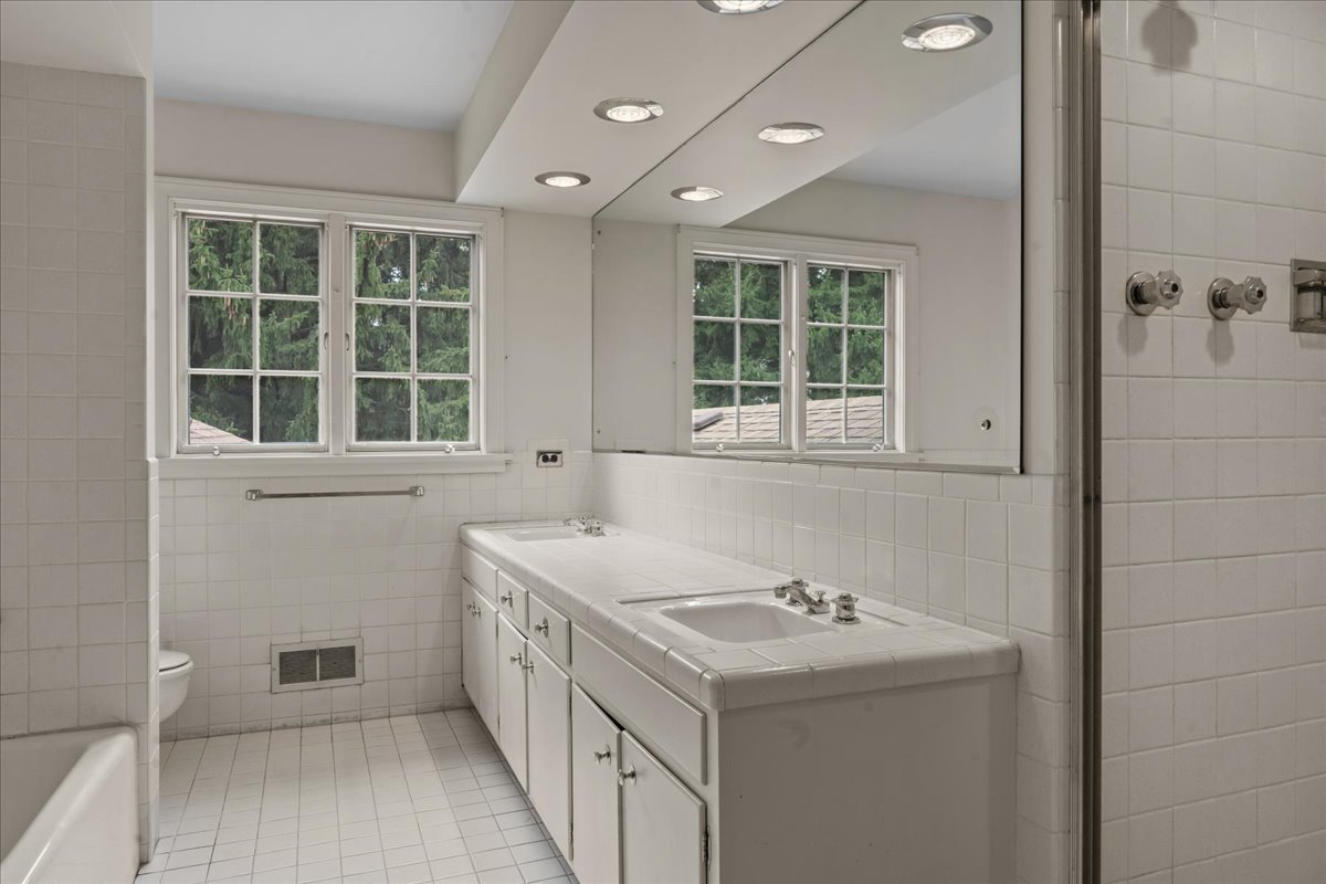 64 Locust Road Property Photo 35
