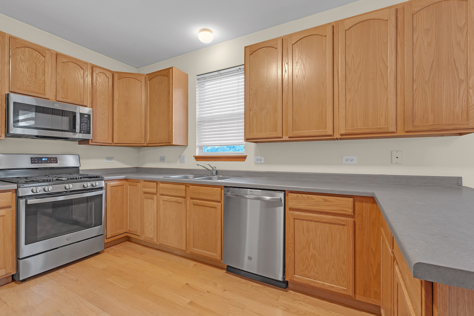 12760642 Property Photo 6