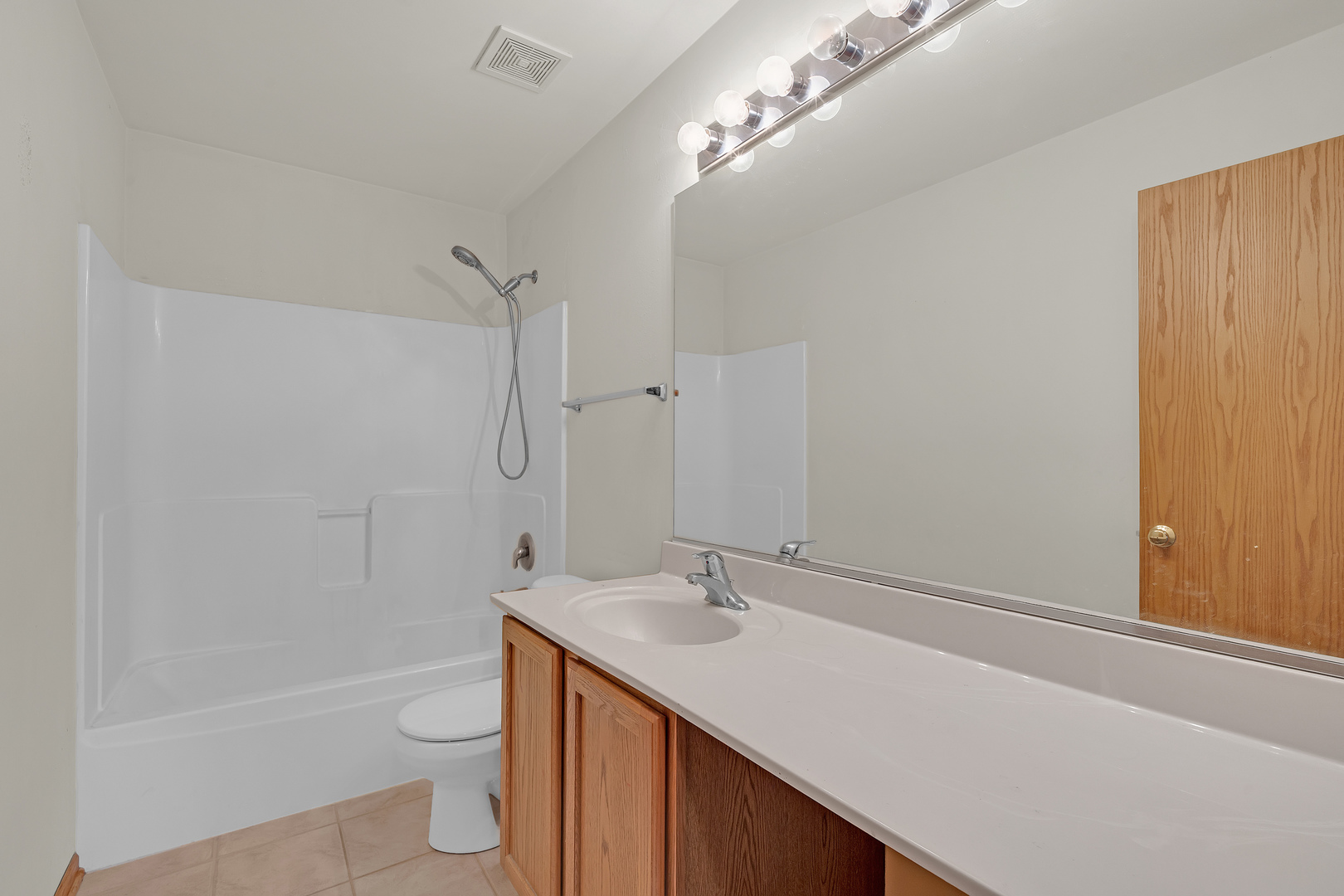 12760642 Property Photo 16