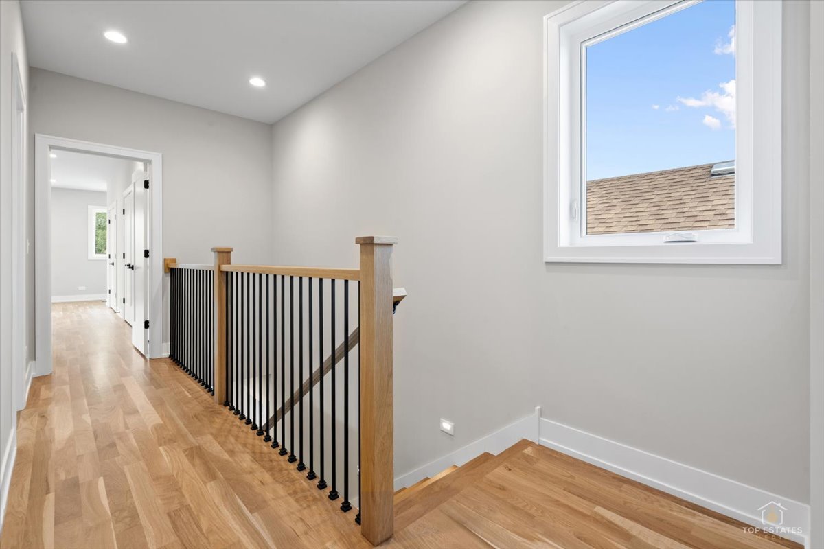 4851 S Ridgeway Avenue Property Photo 17