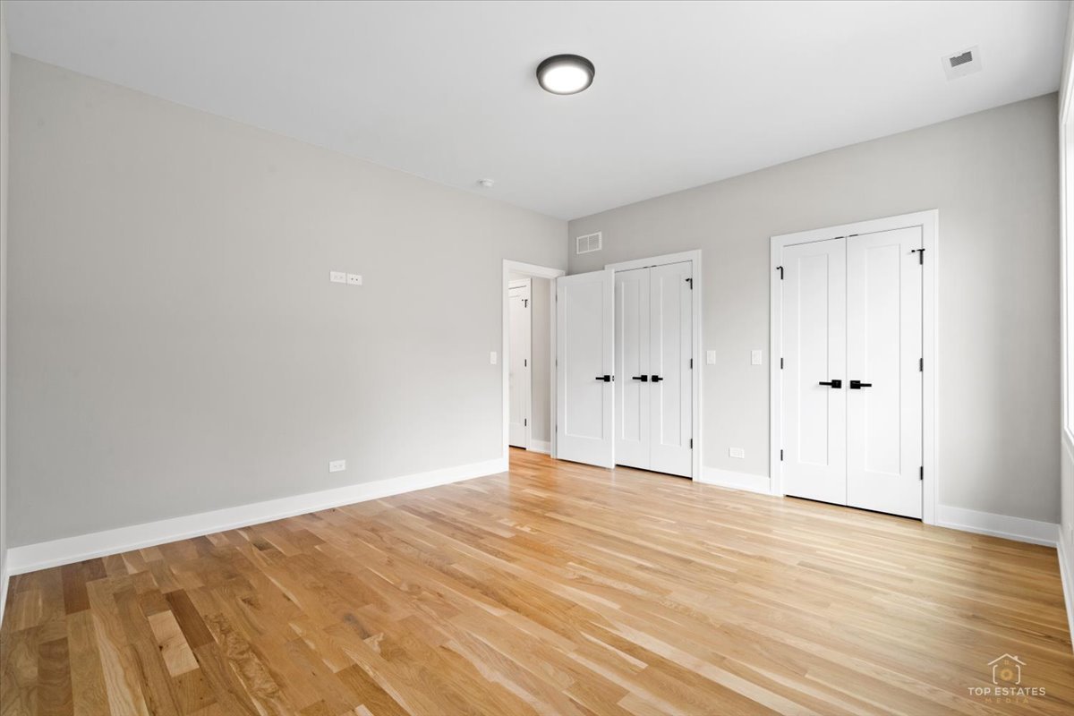 4851 S Ridgeway Avenue Property Photo 24