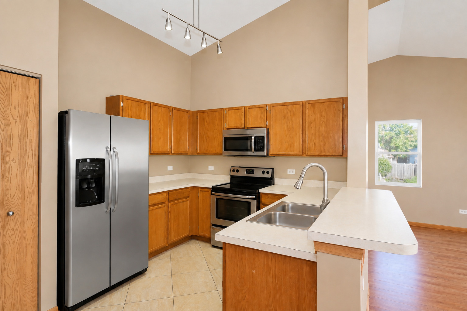 1623 Silverstone Drive 1623 Property Photo 7
