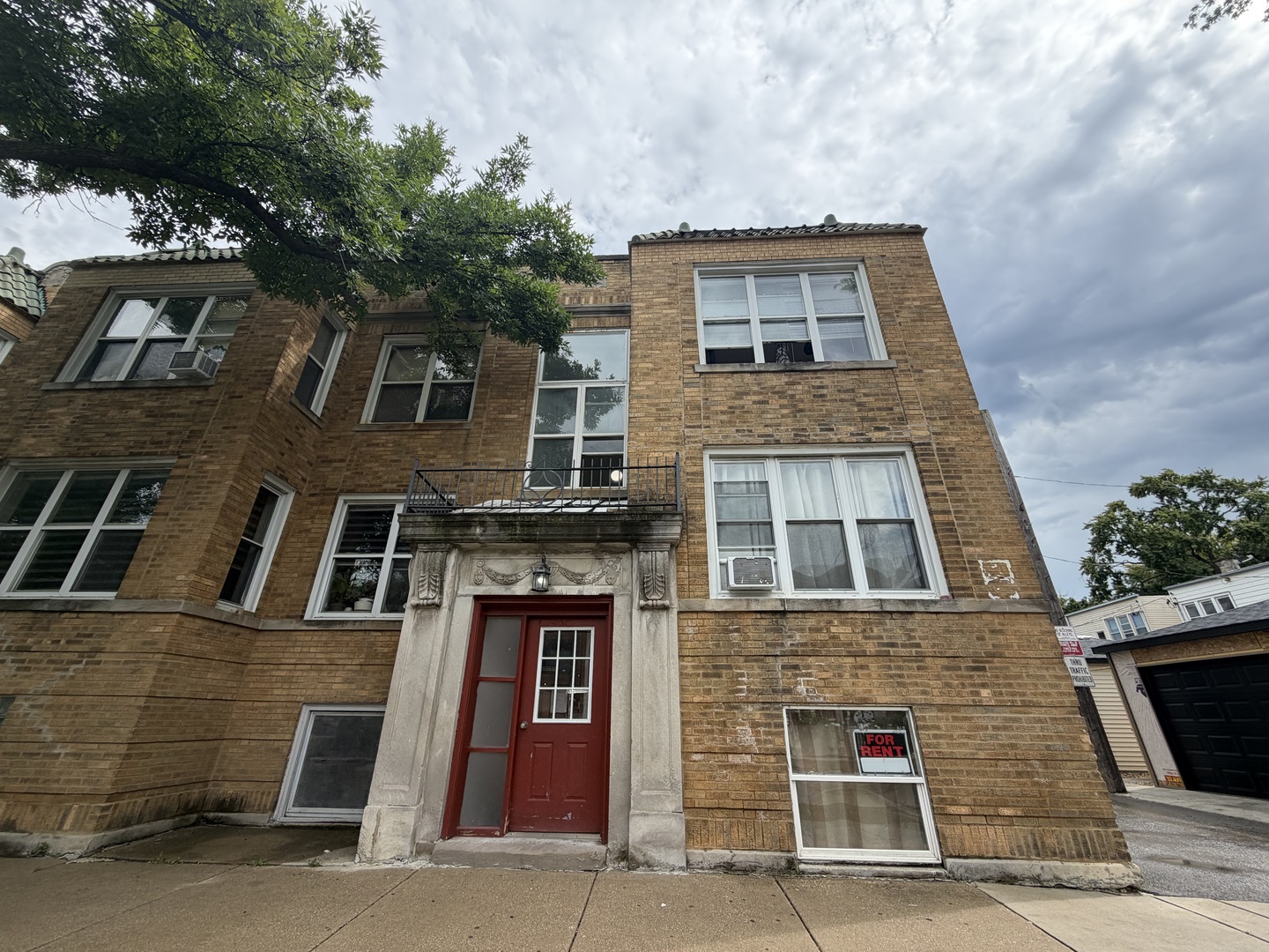4515 N Hamlin Avenue 2 Property Photo 1