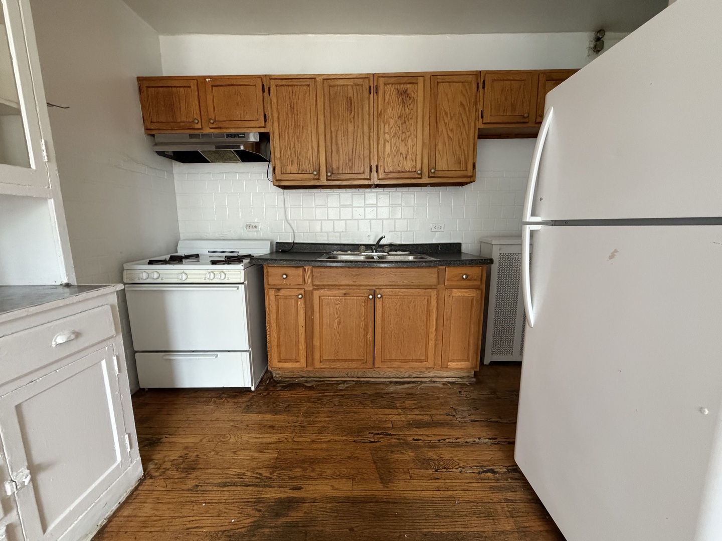 4515 N Hamlin Avenue 2 Property Photo 7