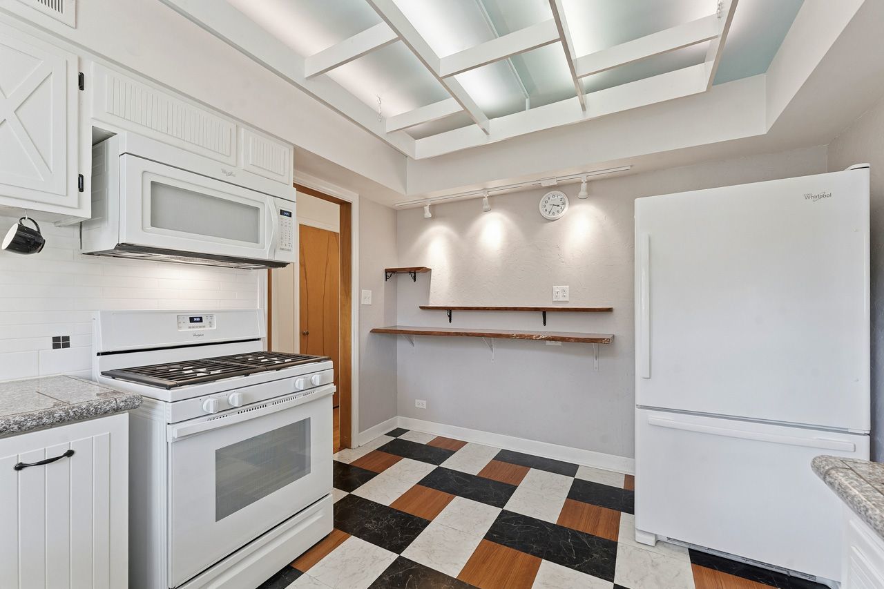 501 S Wille Street Property Photo 11