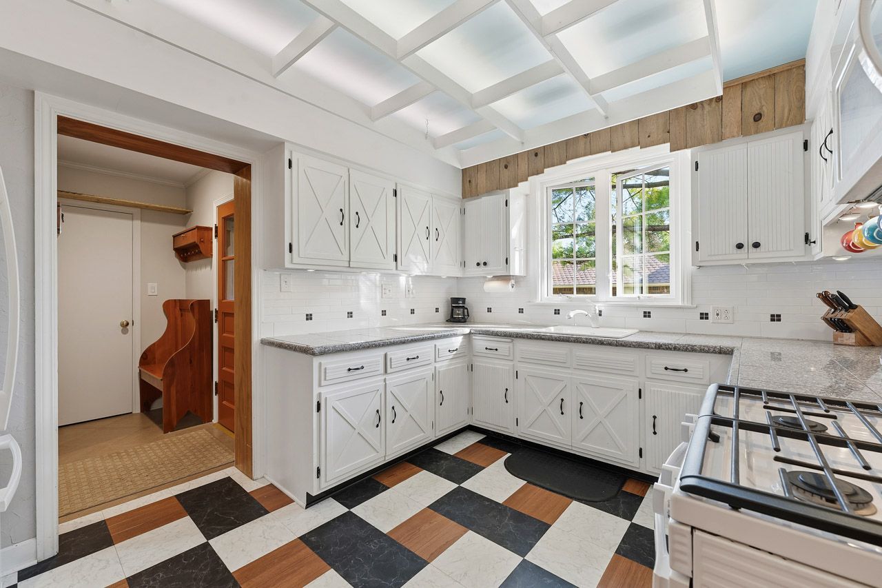 501 S Wille Street Property Photo 13