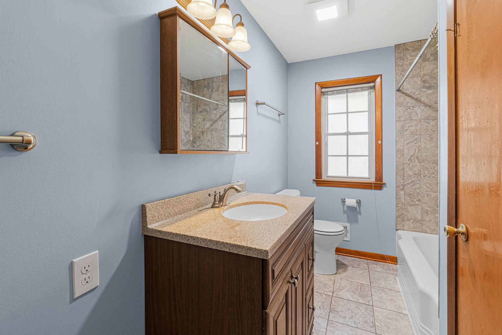 207 N Yale Avenue Property Photo 5