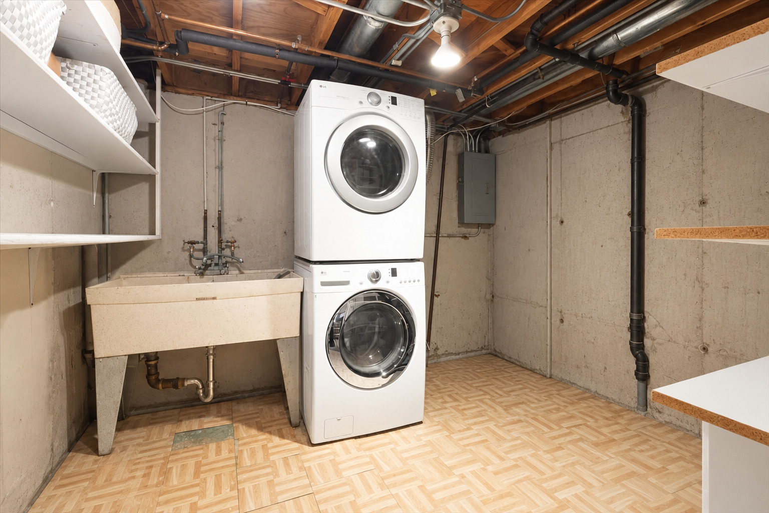 1928 N Larrabee Street Property Photo 20