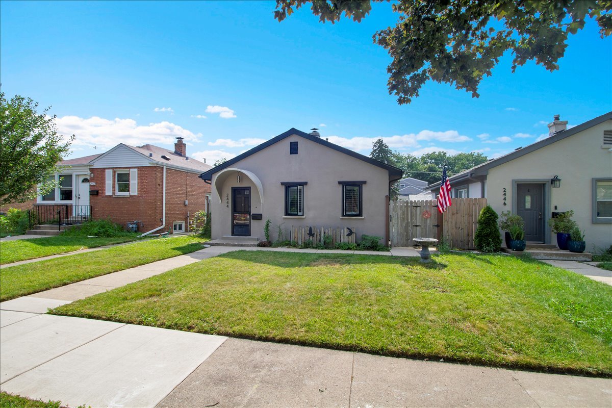 2444 Elm Street Property Photo 1