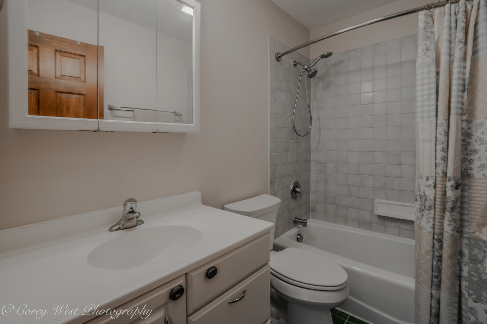 S243 Rowe Road Property Photo 28