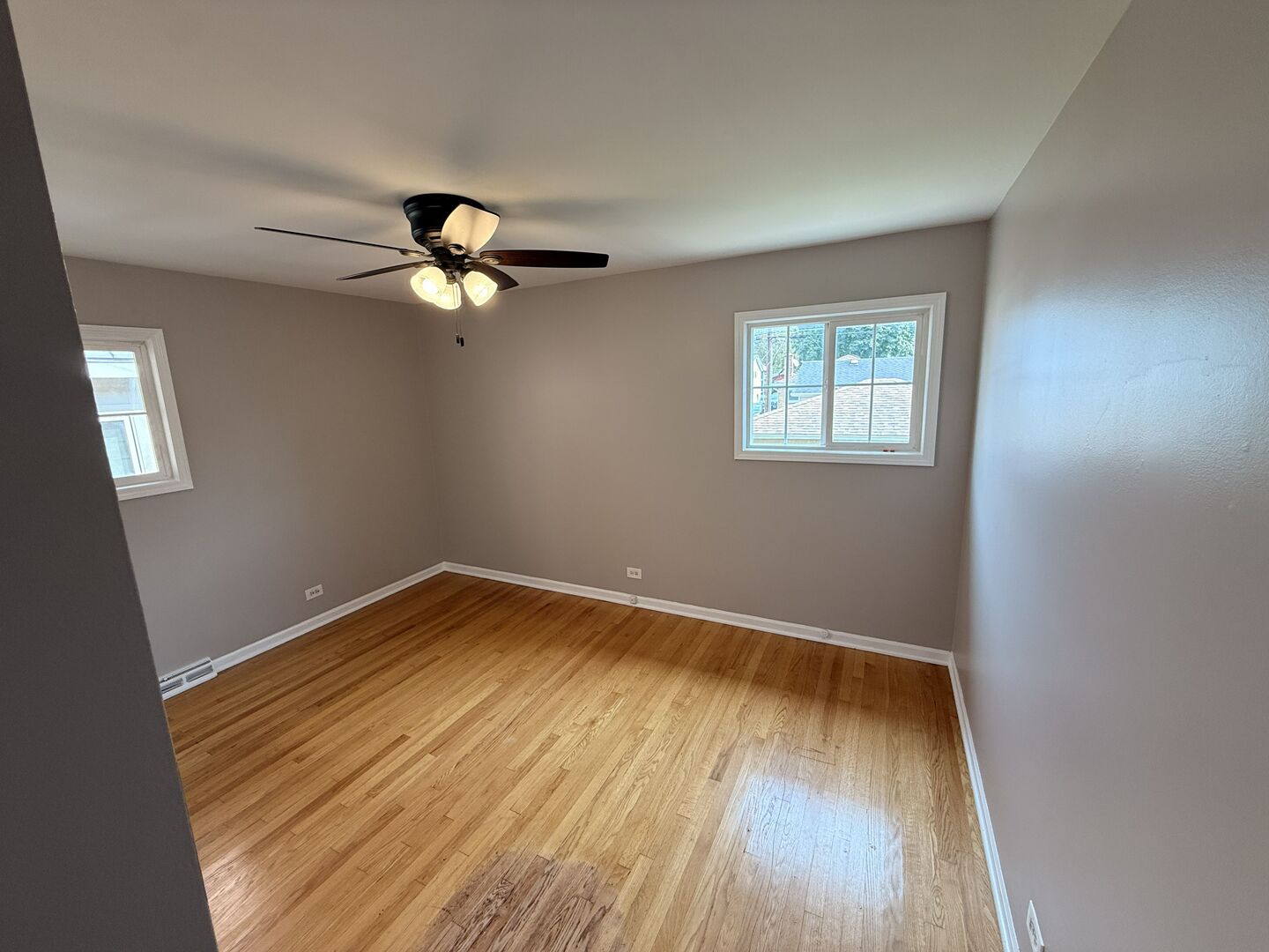 9109 Parkside Avenue 1 Property Photo 3