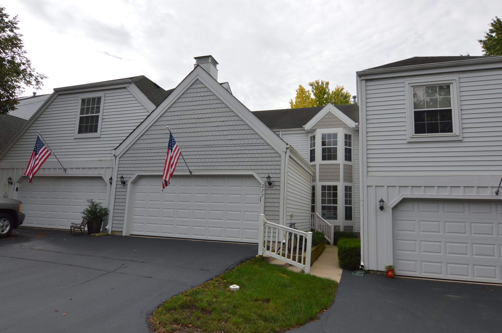 277 Oak Bluff Court 24-4 Property Photo 1