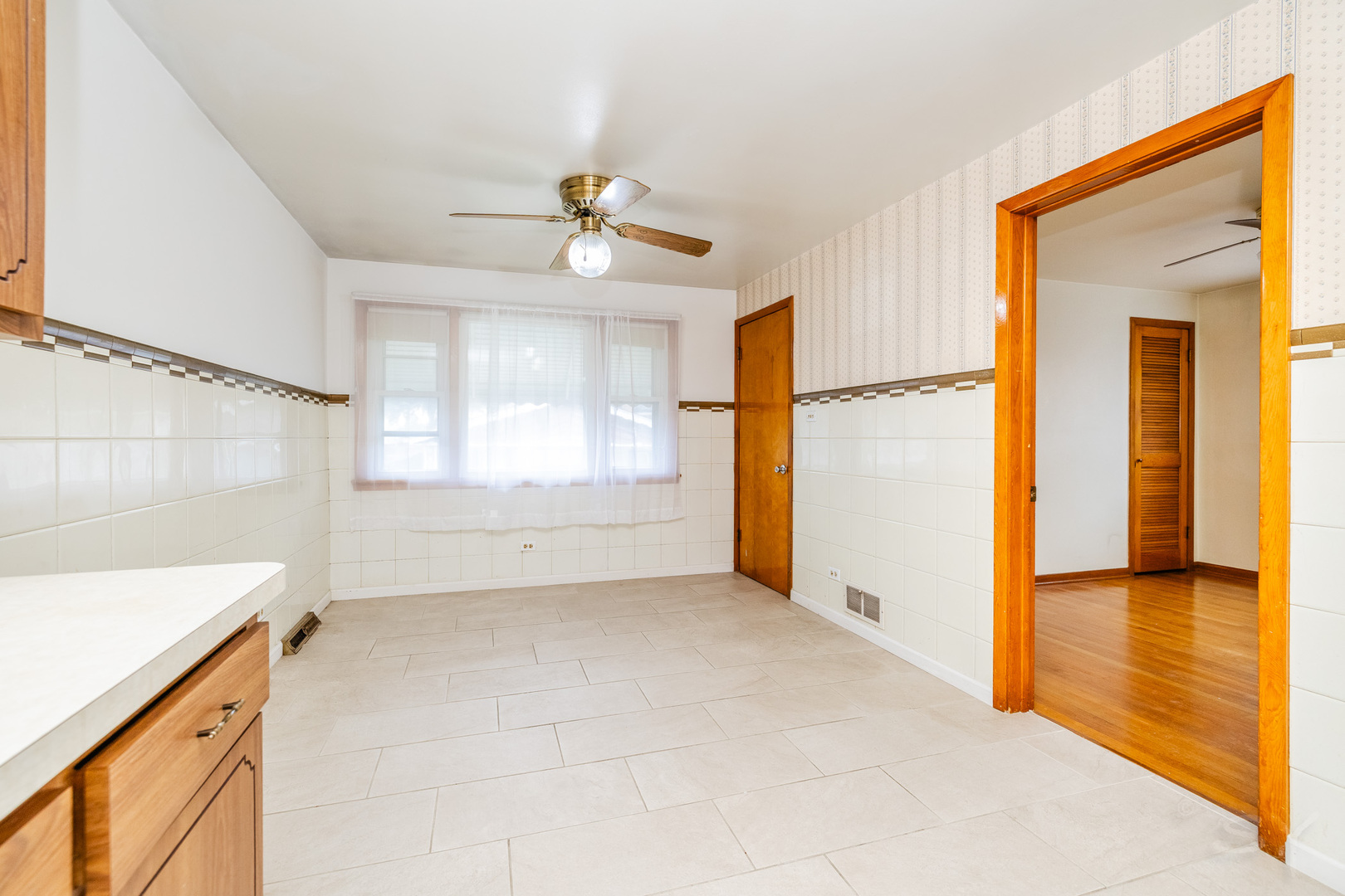 6023 S Parkside Avenue Property Photo 10