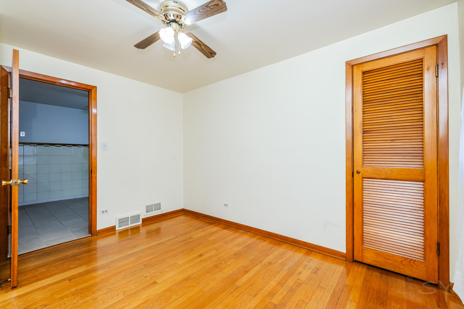 6023 S Parkside Avenue Property Photo 12