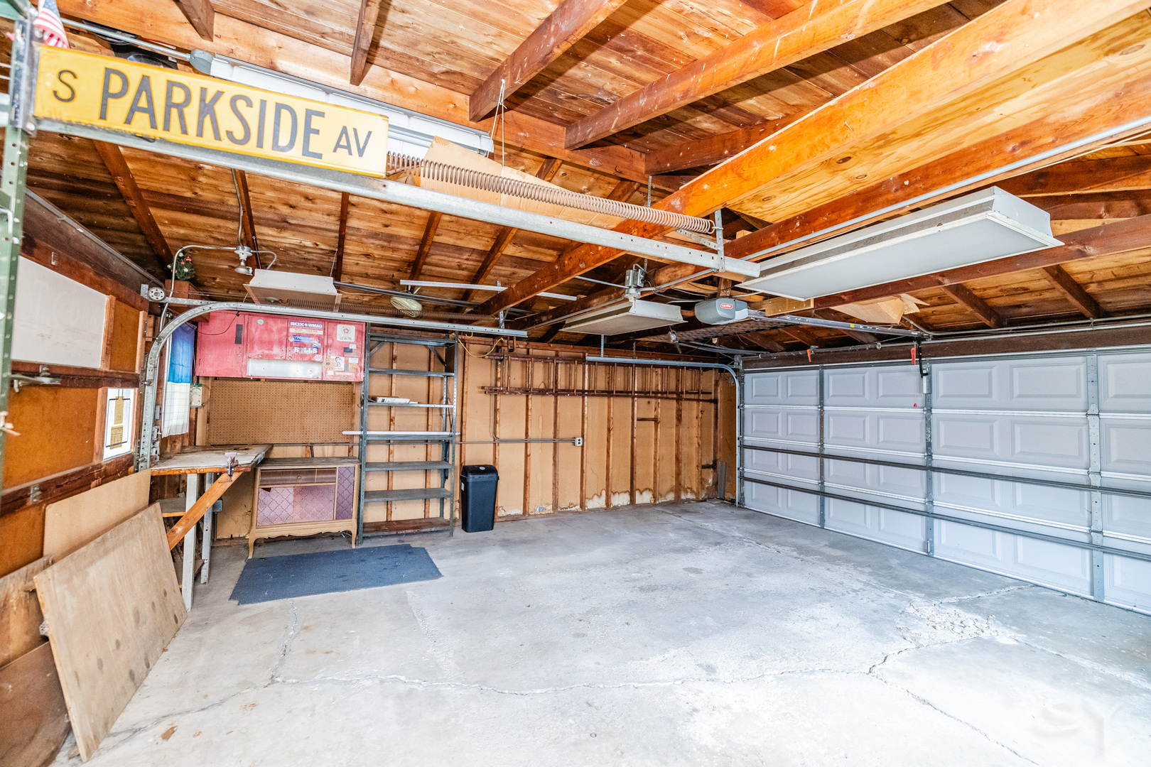 6023 S Parkside Avenue Property Photo 24