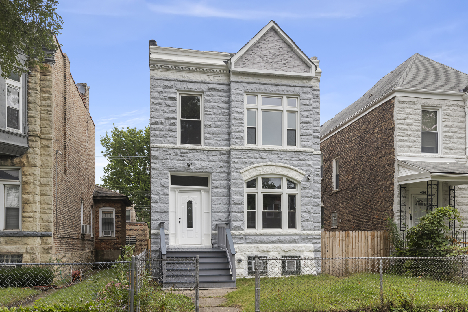 7409 S Stewart Avenue Property Photo 2